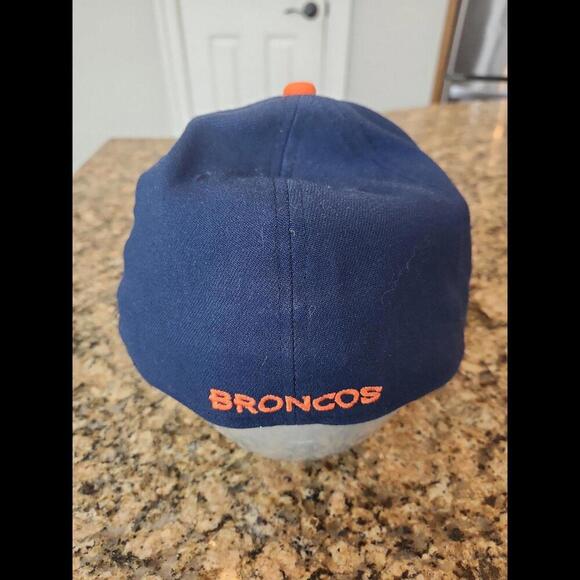 NFL Denver Broncos Thirtynine30 - Picture 3 of 5